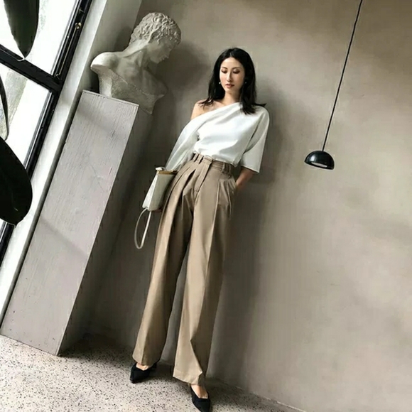 Top - Picture 3 of 5